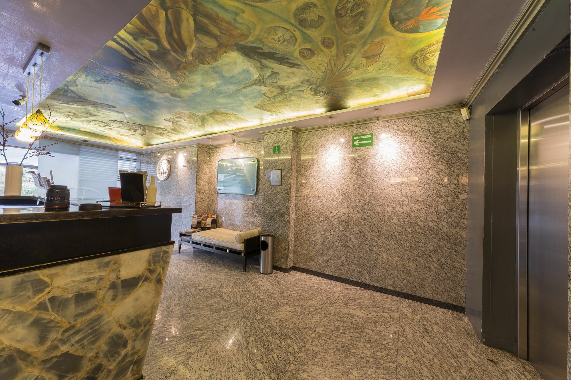 Suites Contempo Mexico Extérieur photo Lobby